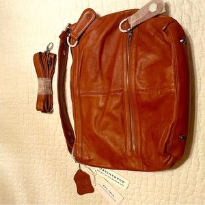 ITALIAN LEATHER HOBO HANDBAG